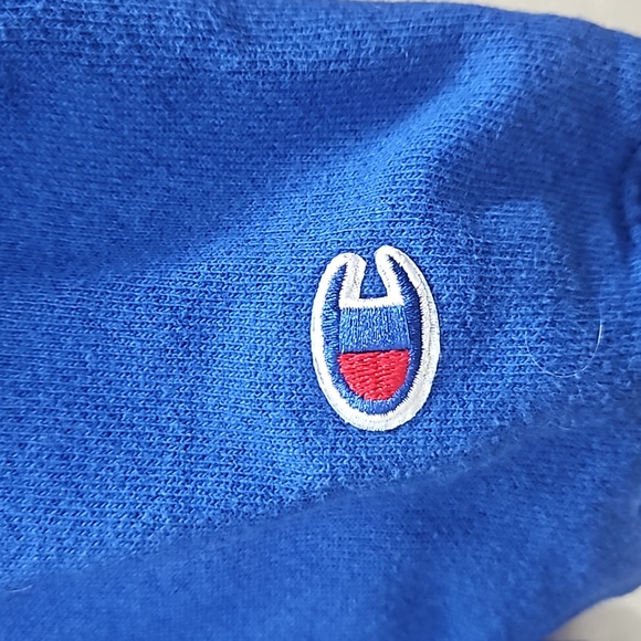 Champion Royal Blue Pullover Crewneck Sweater Size Medium - Picture 4 of 4